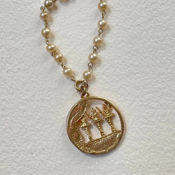 60s Ballerina Faux Pearl Charm Bracelet Tiny Dancer Rhinestone Balletcore Chain - Picture 7 of 7